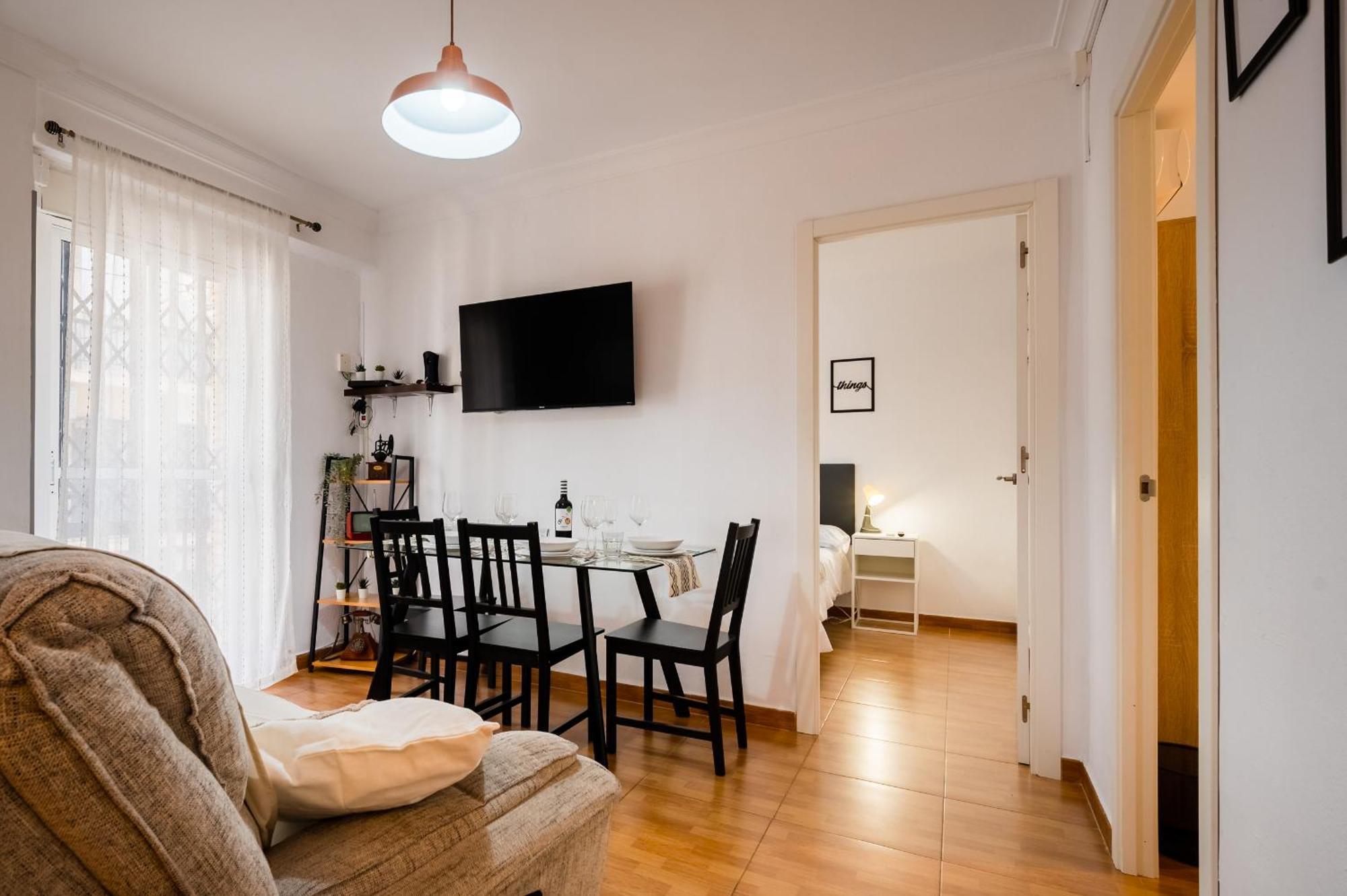 Cerca Del Centro Y Estacion De Tren,parking Privado Gratis, Bicis Gratis Apartamento